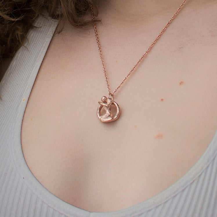 Rose Gold plated Romantic Kiss necklace
