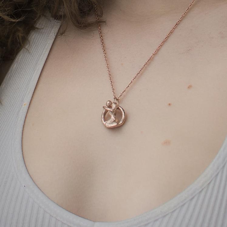 Silver Romantic Kiss necklace